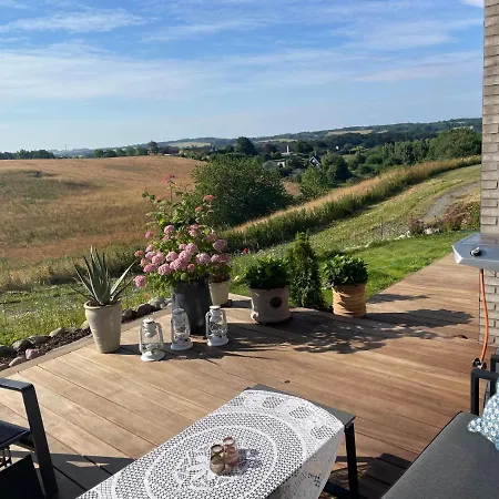 Udsigtsvilla I Bakker * Gjern