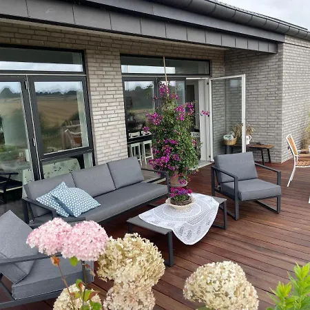 Udsigtsvilla I Bakker Villa *
